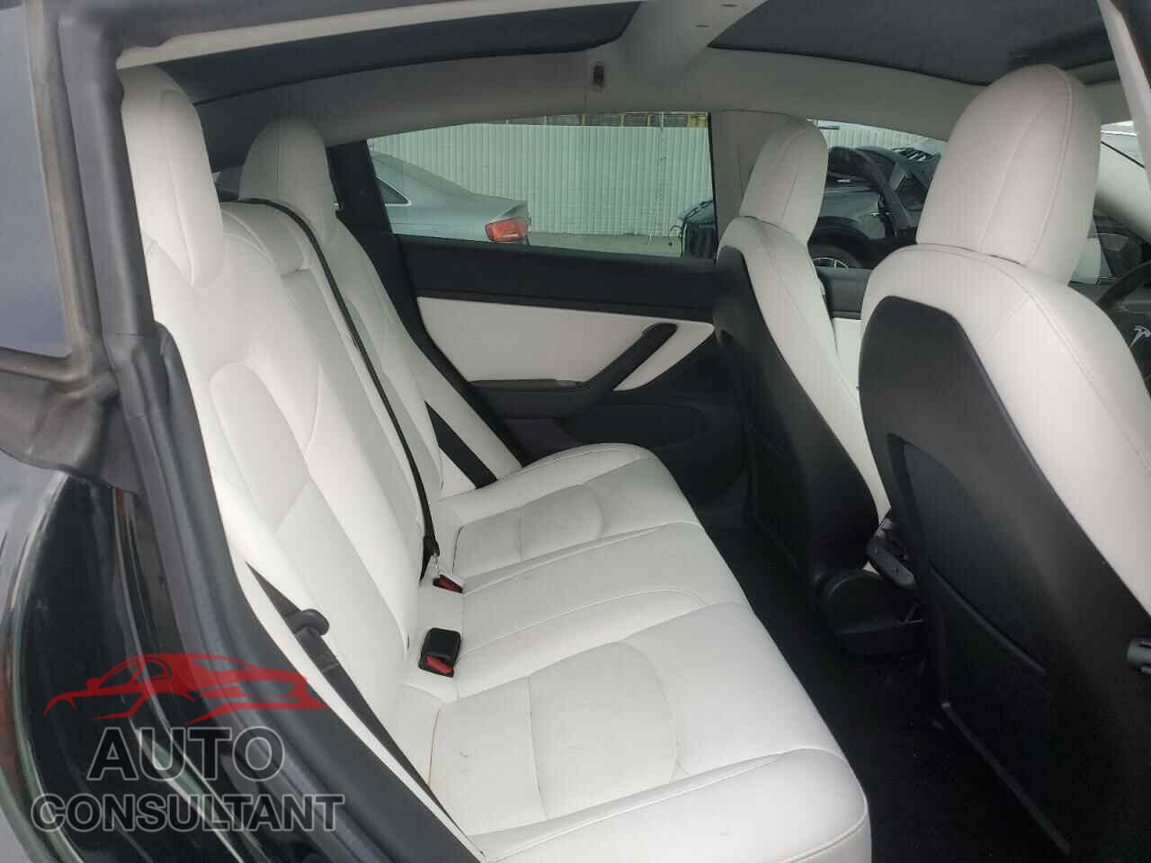 TESLA MODEL 3 2019 - 5YJ3E1EA3KF509171