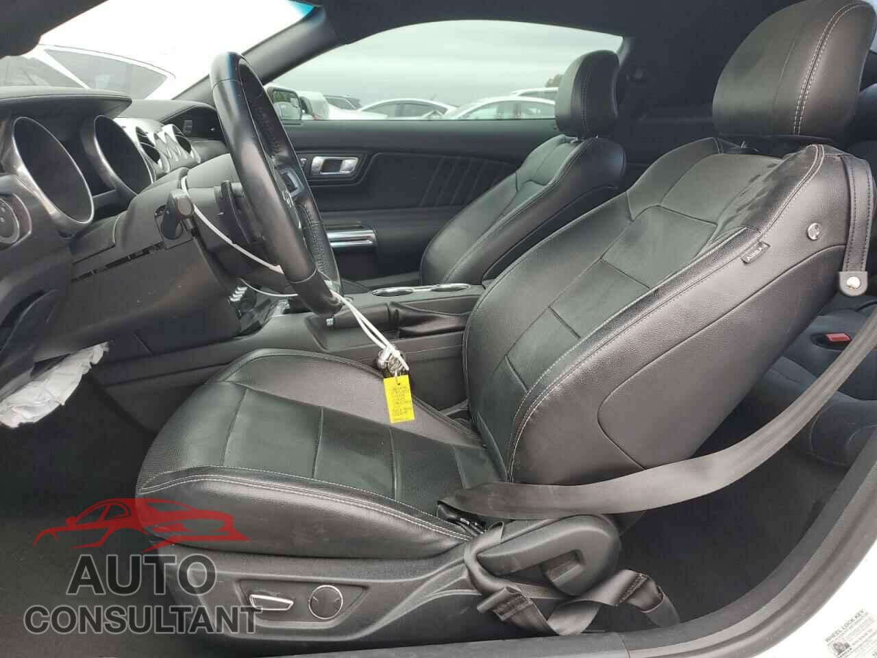 FORD MUSTANG 2018 - 1FA6P8CF5J5184172