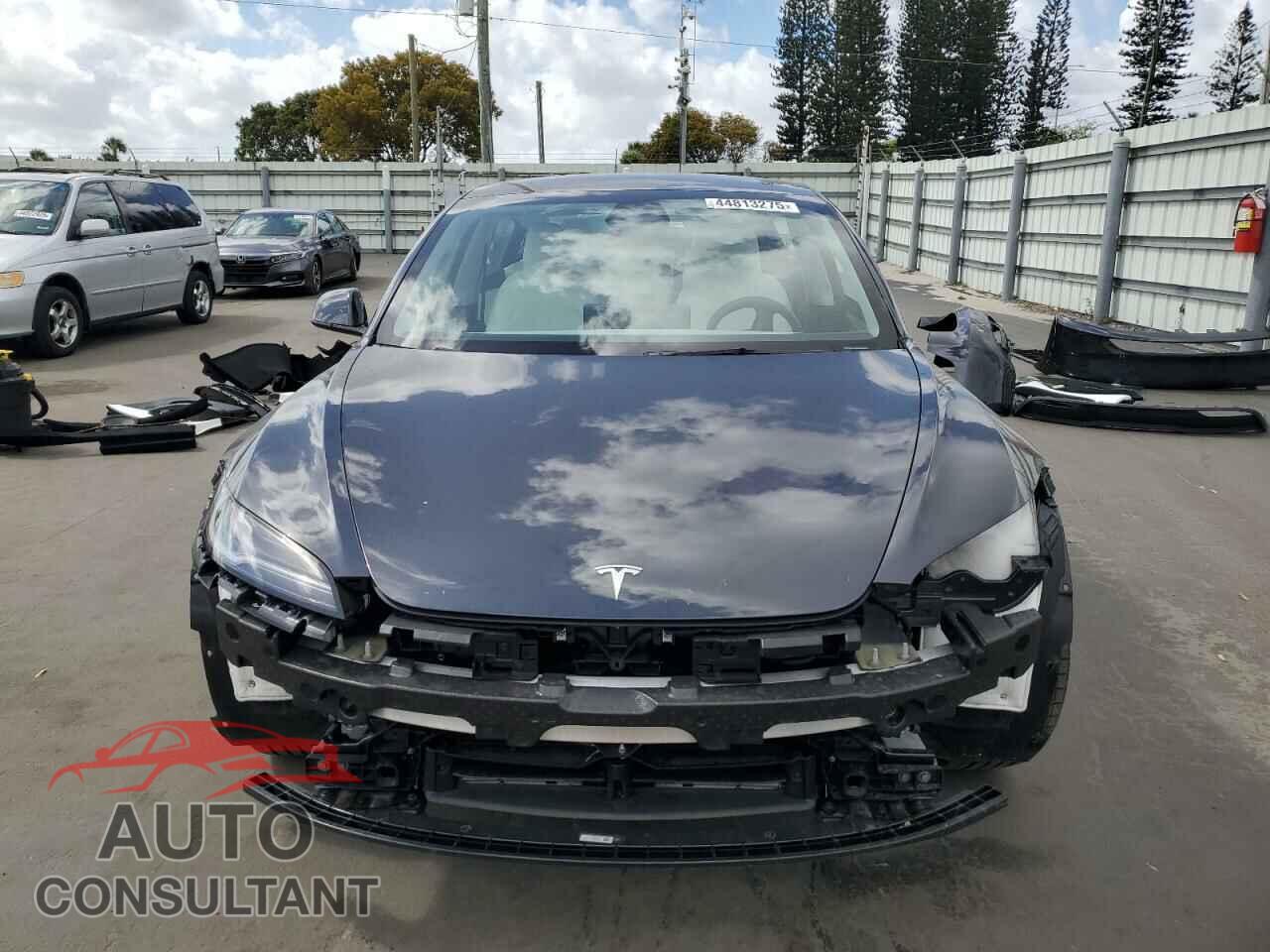 TESLA MODEL 3 2024 - 5YJ3E1EB8RF868583
