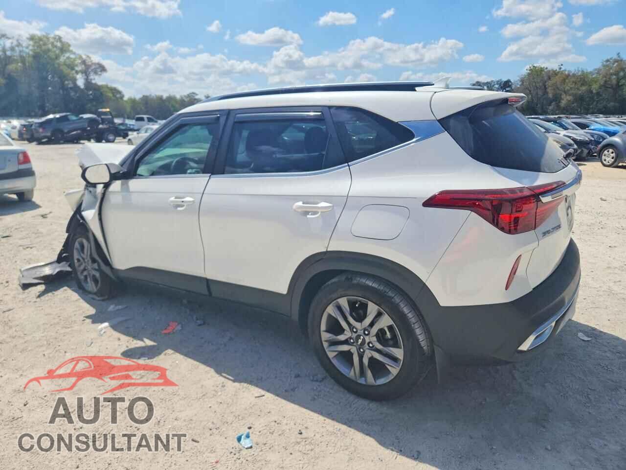 KIA SELTOS 2023 - KNDEU2AA4P7465525