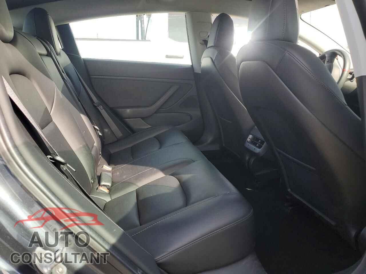 TESLA MODEL 3 2020 - 5YJ3E1EBXLF620214