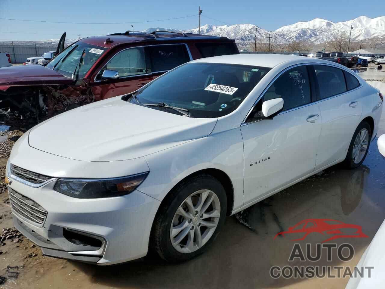 CHEVROLET MALIBU 2018 - 1G1ZD5ST3JF159649
