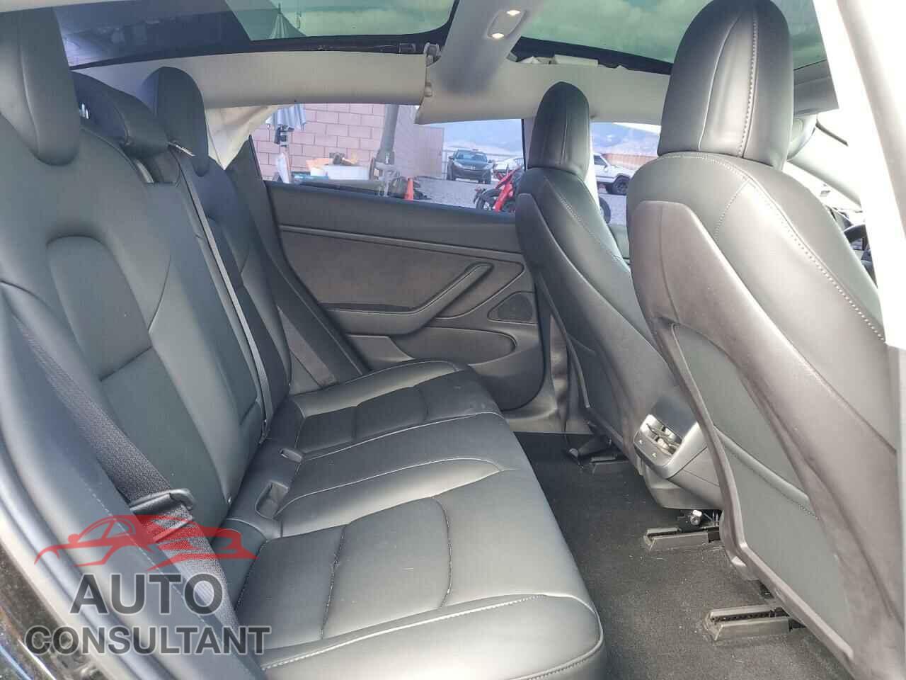 TESLA MODEL 3 2019 - 5YJ3E1EA2KF394787