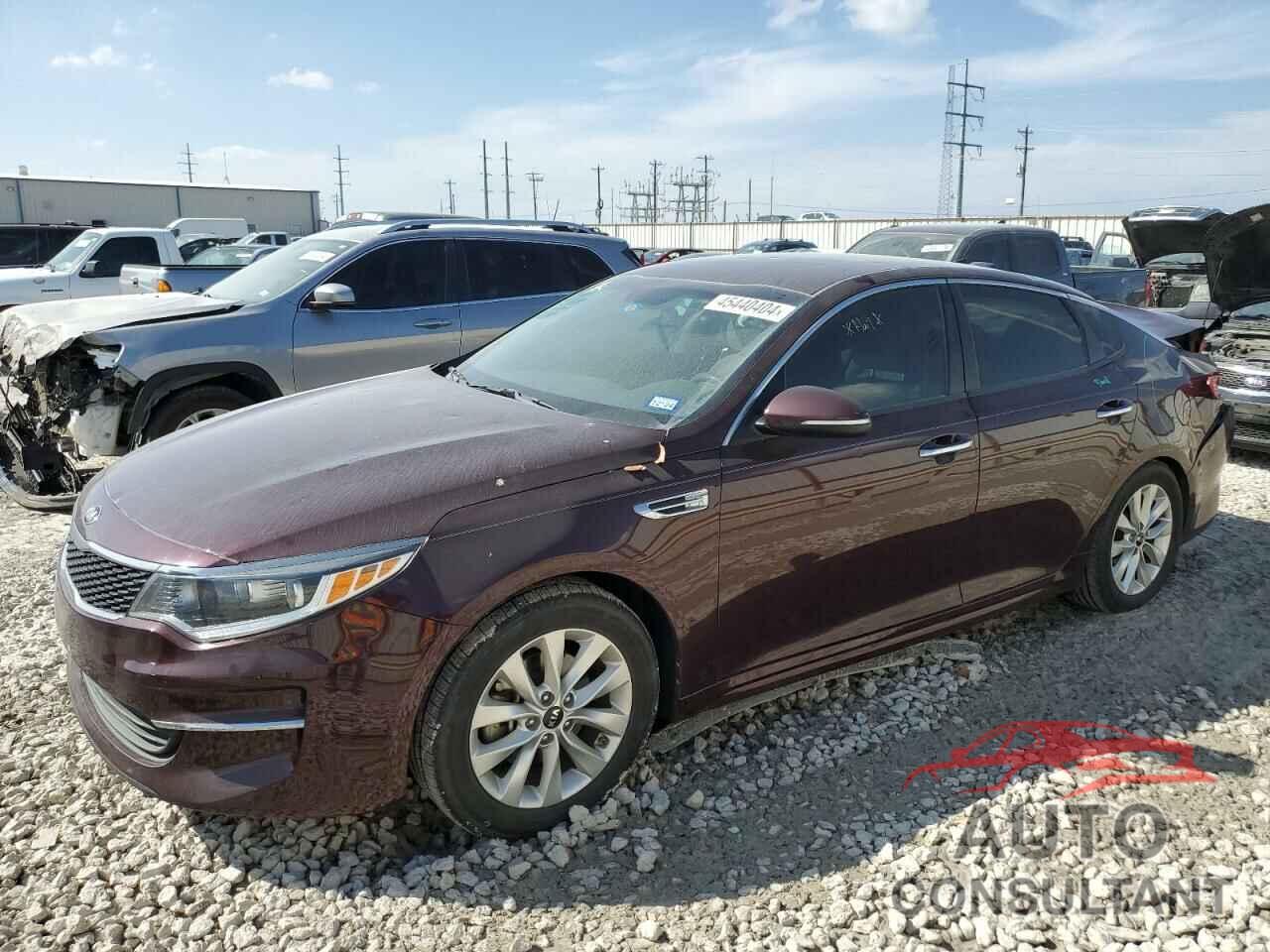 KIA OPTIMA 2018 - 5XXGT4L32JG263335