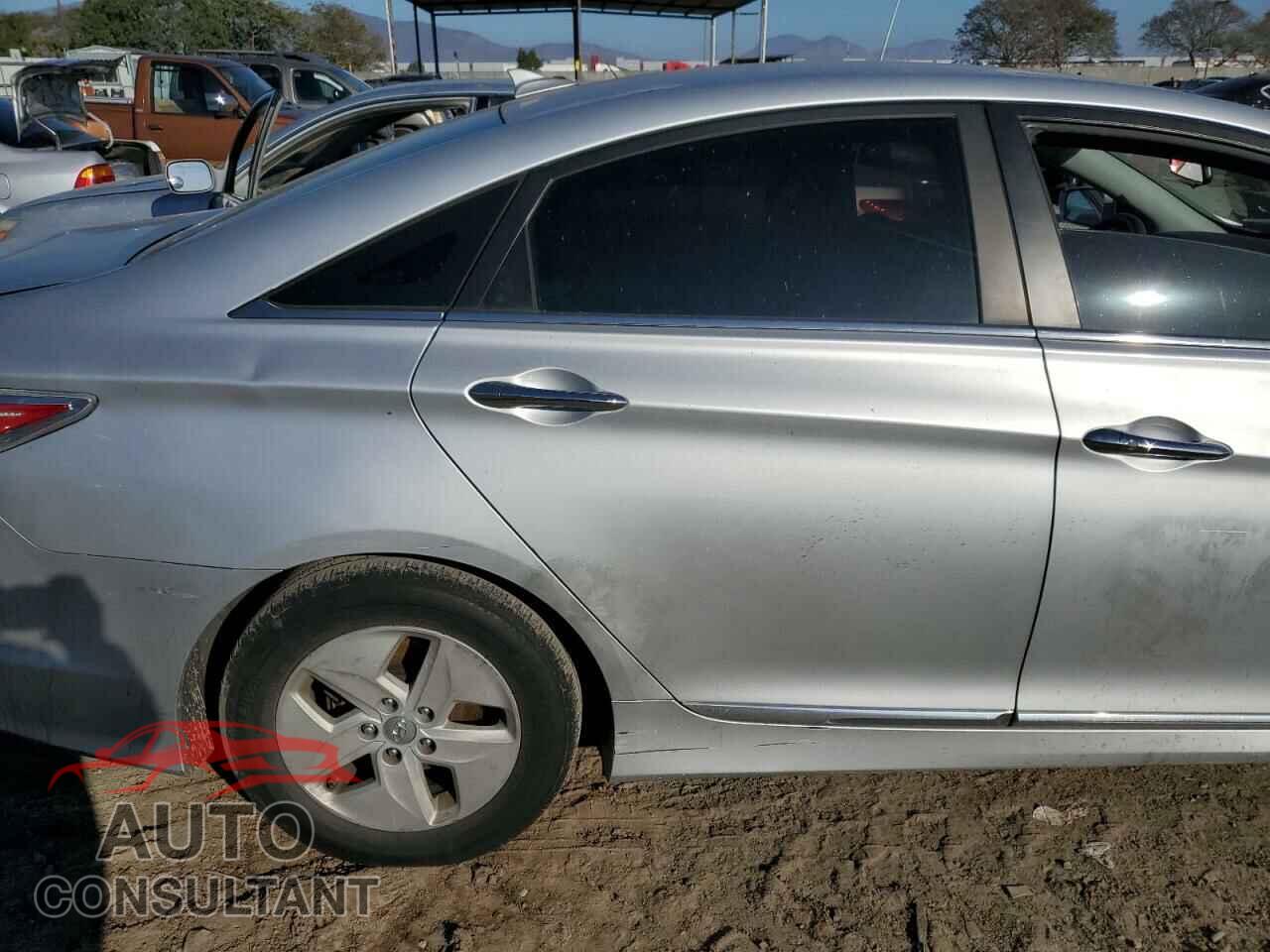 HYUNDAI SONATA 2012 - KMHEC4A49CA026791