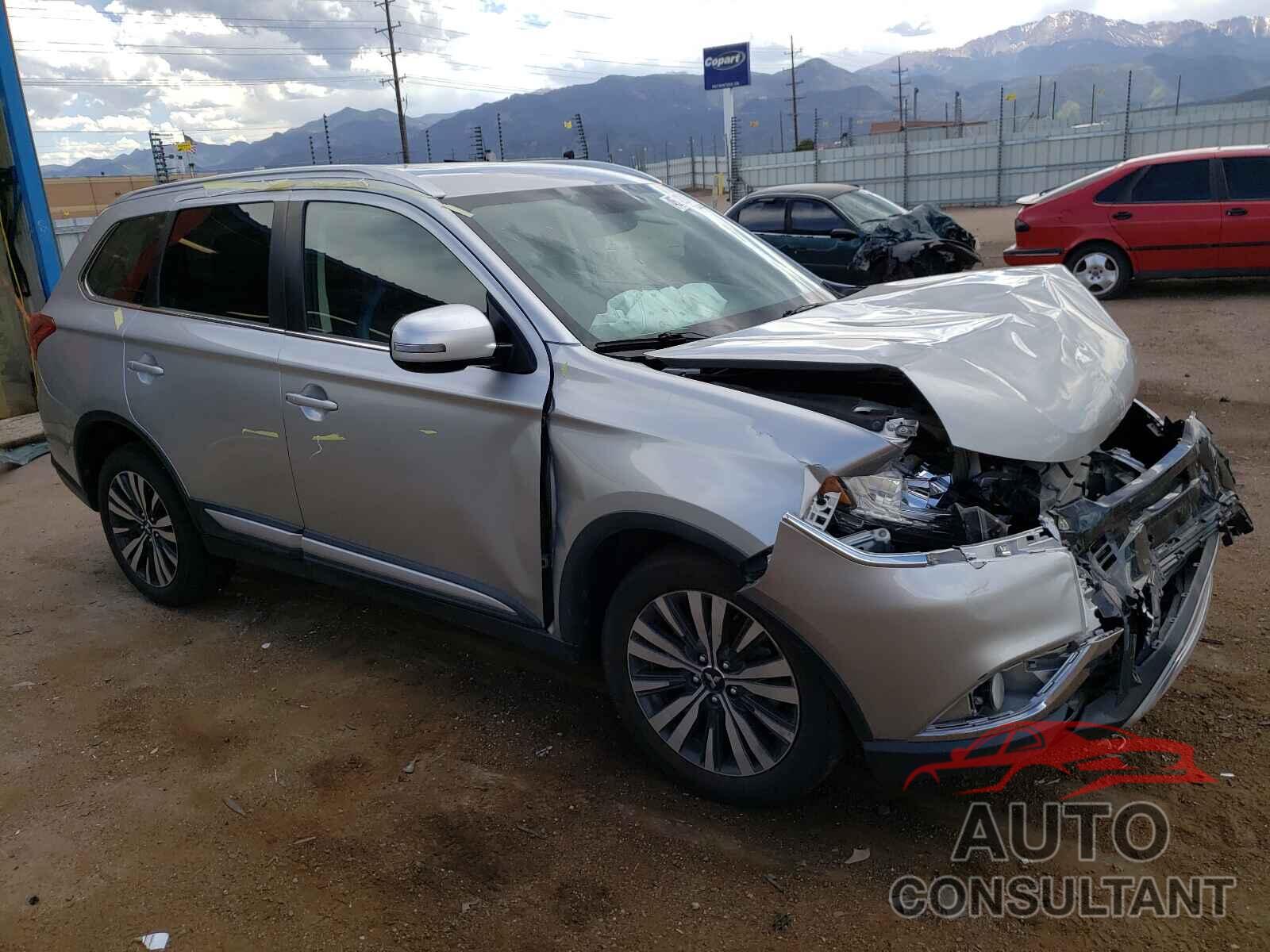 MITSUBISHI OUTLANDER 2019 - JA4AZ3A35KZ040345