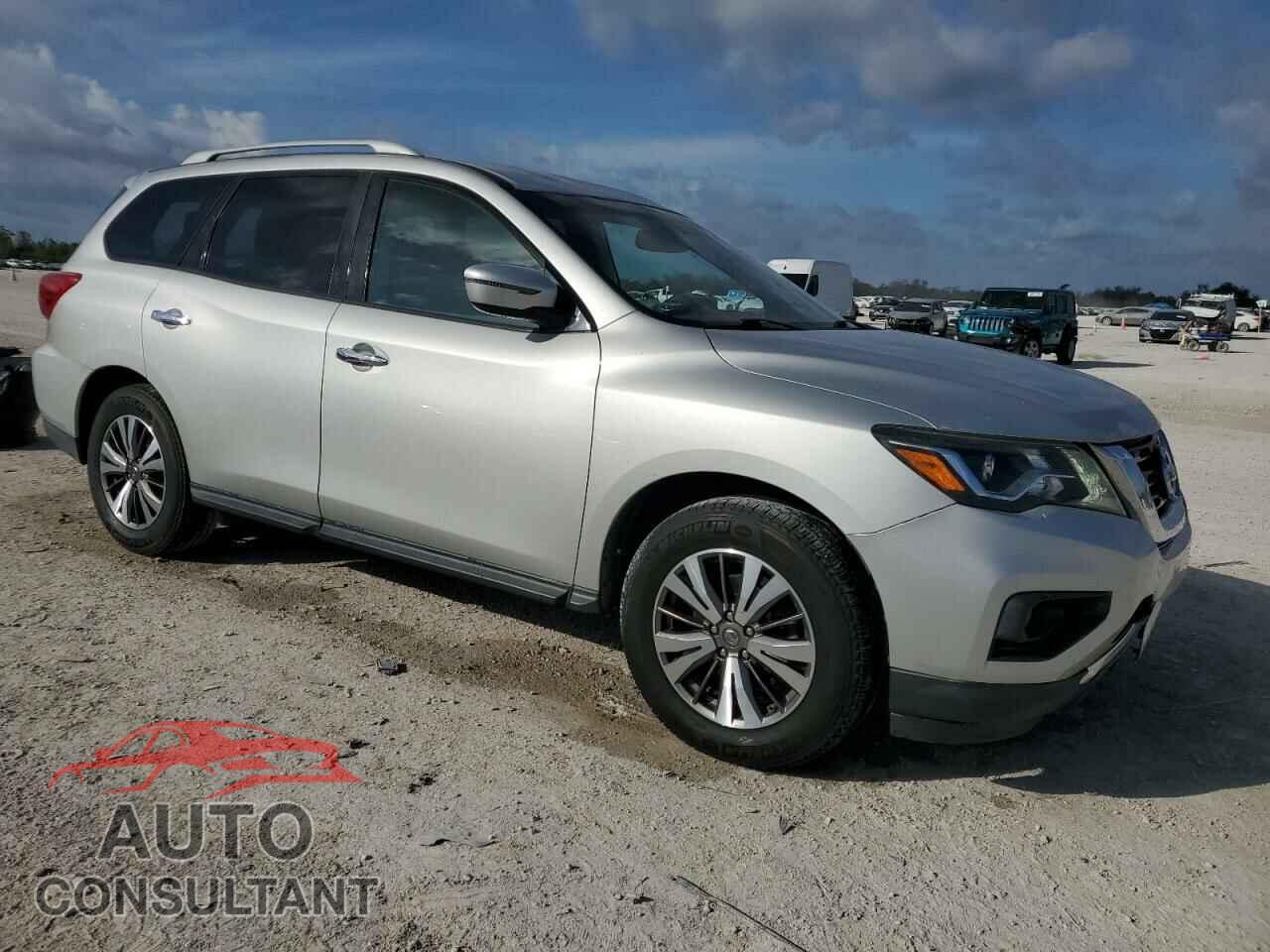 NISSAN PATHFINDER 2017 - 5N1DR2MN2HC652634