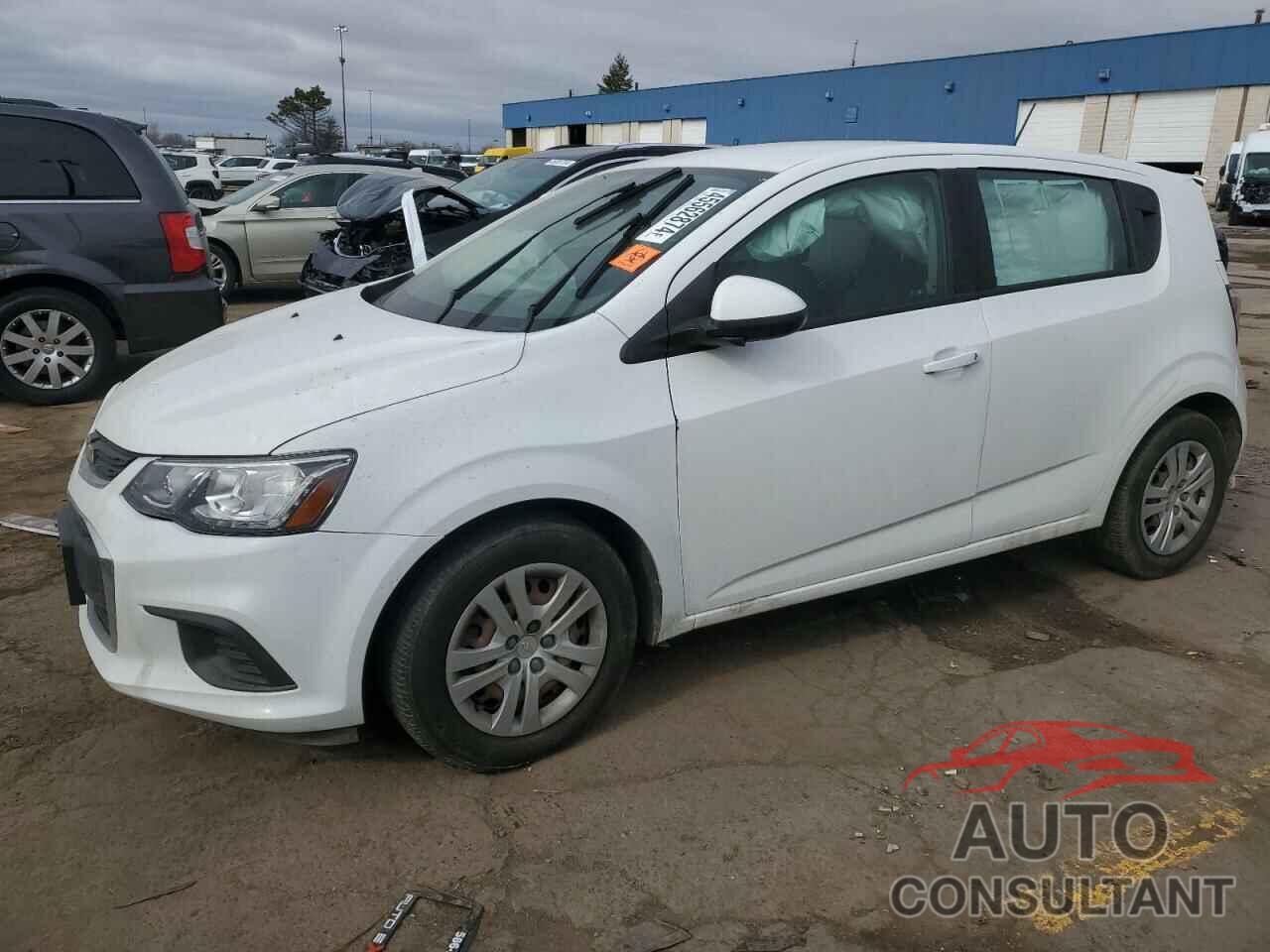 CHEVROLET SONIC 2017 - 1G1JG6SHXH4177108