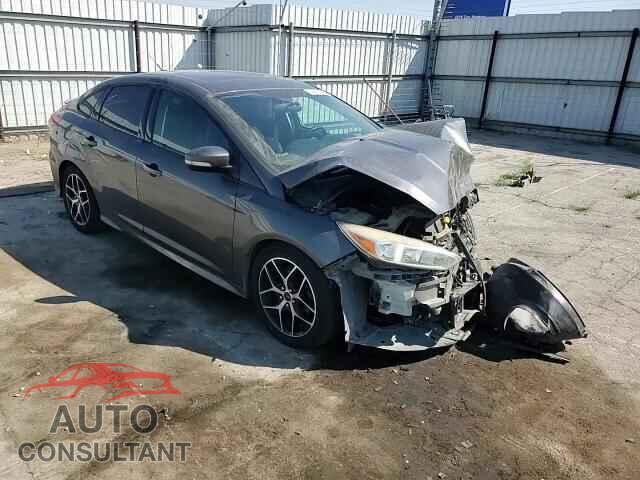 FORD FOCUS 2015 - 1FADP3F29FL324519