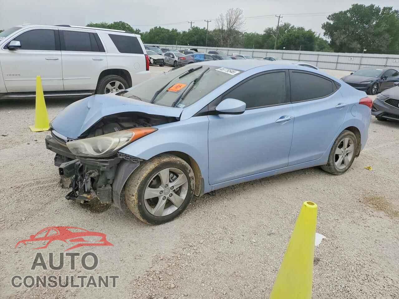 HYUNDAI ELANTRA 2012 - KMHDH4AE3CU441089