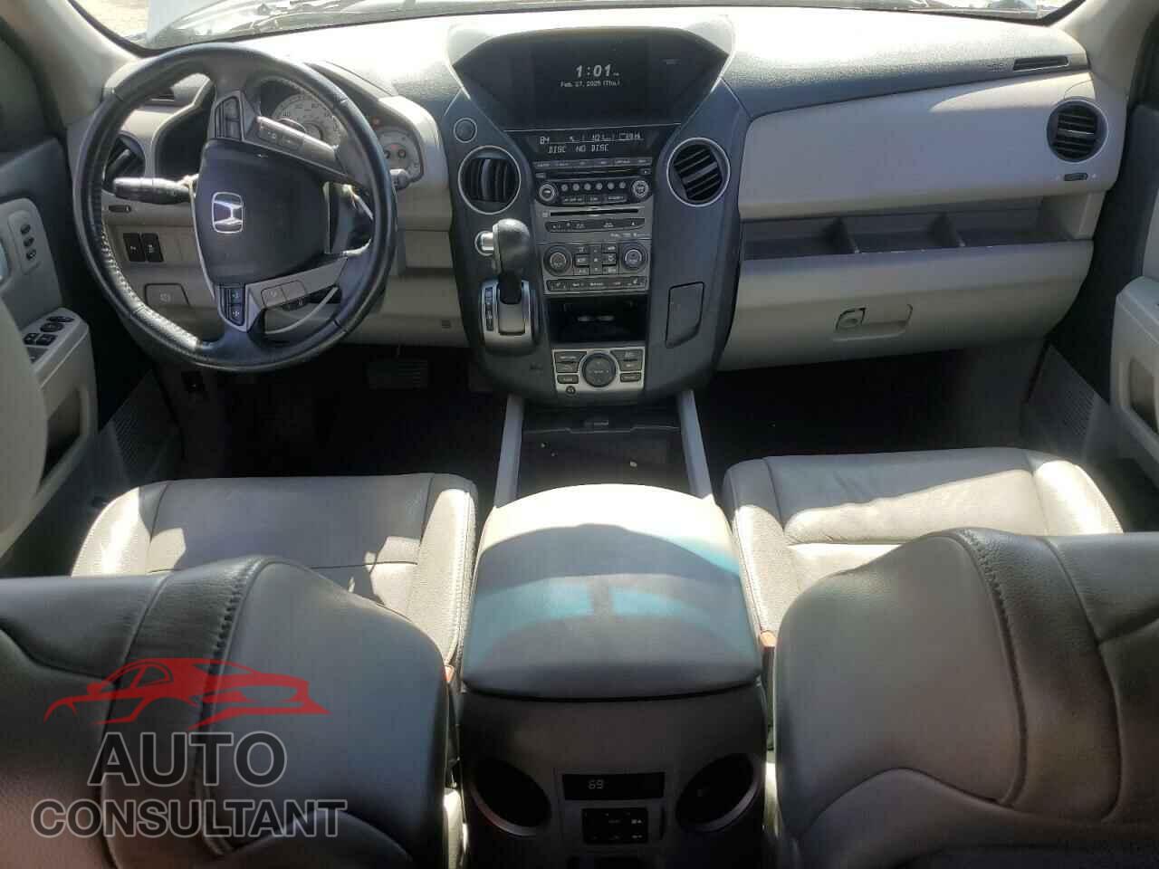 HONDA PILOT 2015 - 5FNYF4H95FB053640