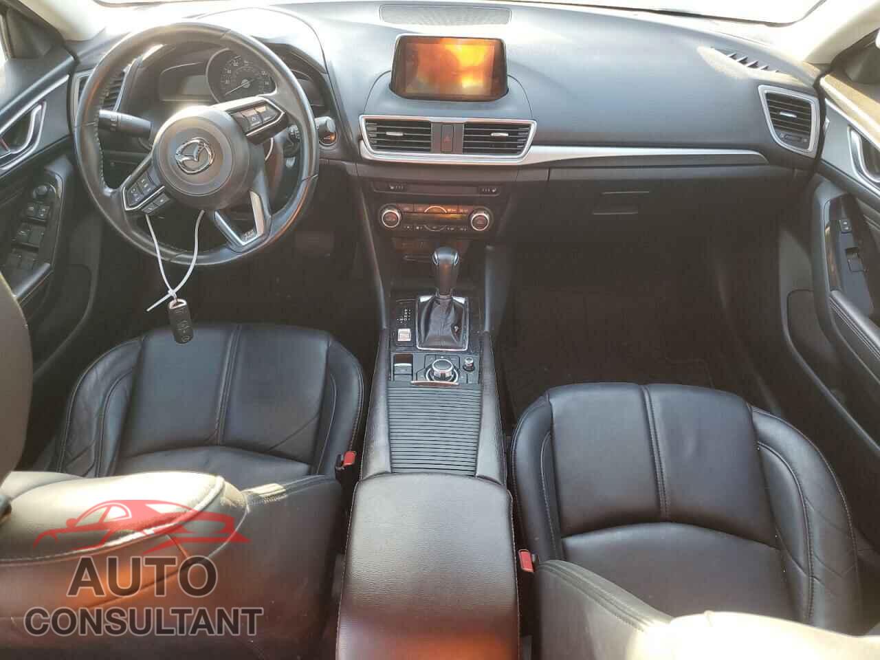 MAZDA 3 2017 - 3MZBN1L71HM121005