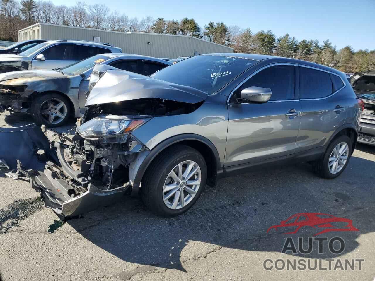 NISSAN ROGUE 2018 - JN1BJ1CP3JW109333