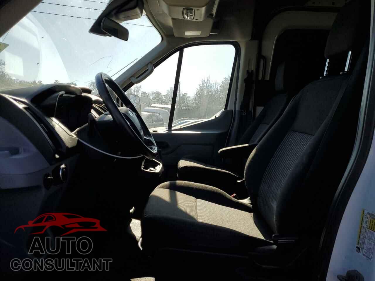 FORD TRANSIT 2017 - 1FTYR2CG8HKA14287
