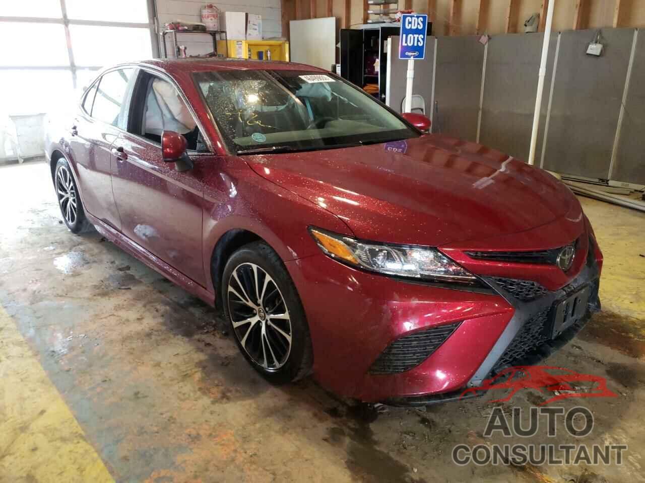 TOYOTA CAMRY 2018 - 4T1B11HK4JU539759