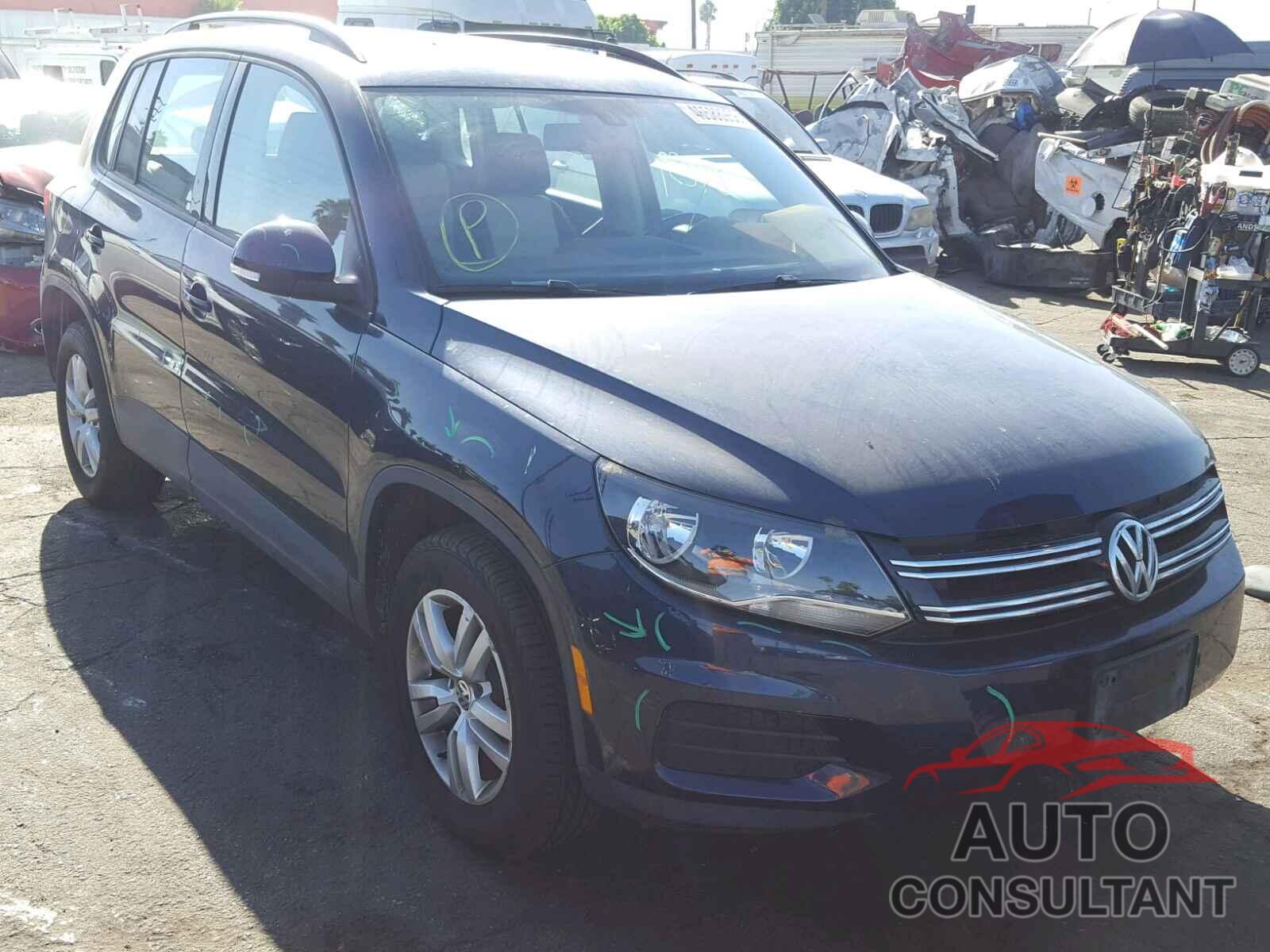 VOLKSWAGEN TIGUAN S 2016 - WVGBV7AX5GW590343