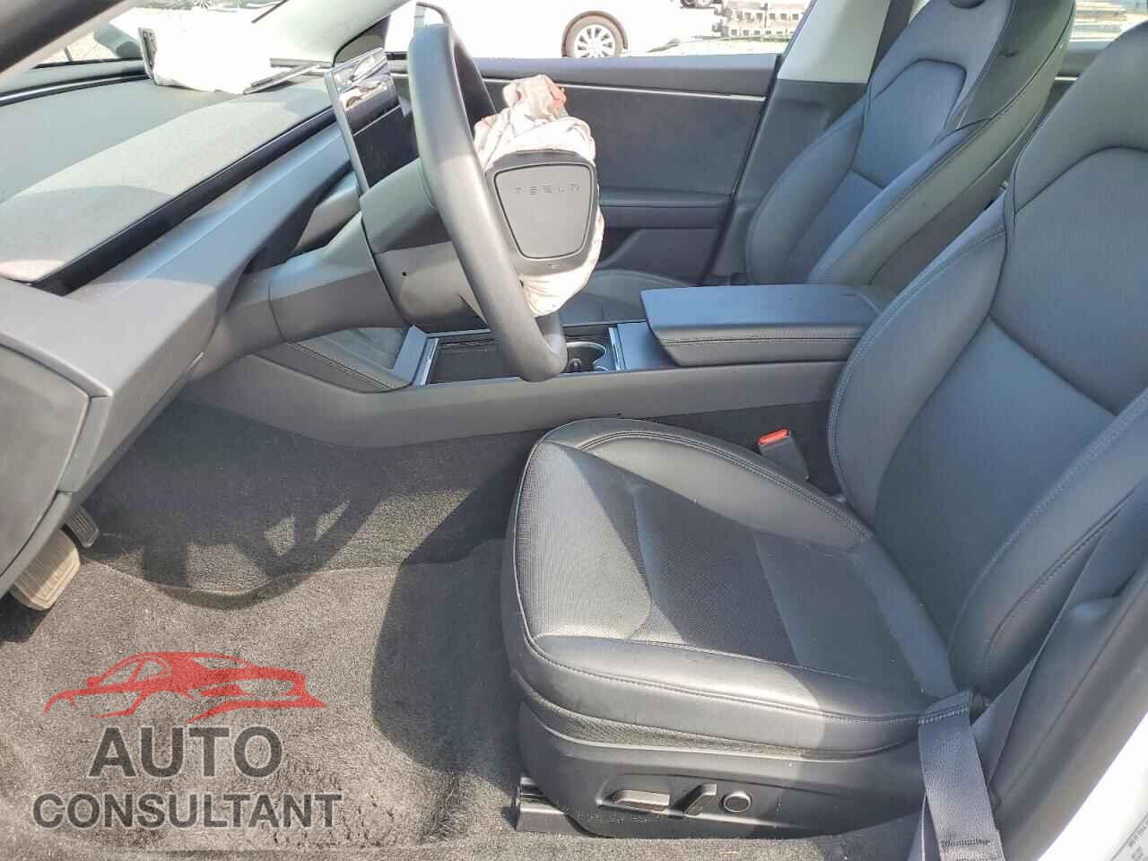 TESLA MODEL 3 2025 - 5YJ3E1EB9SF929929