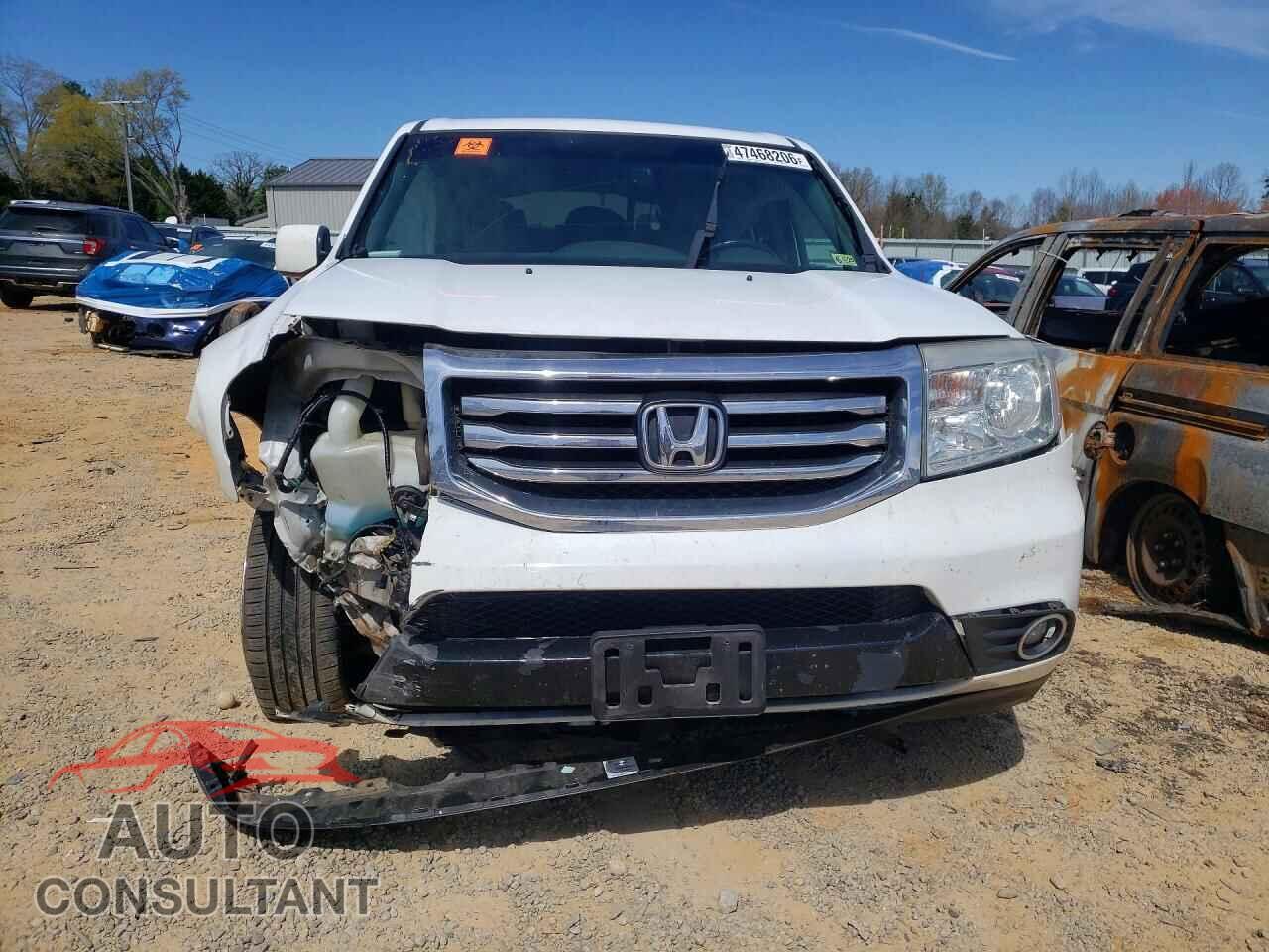 HONDA PILOT 2014 - 5FNYF4H52EB013611