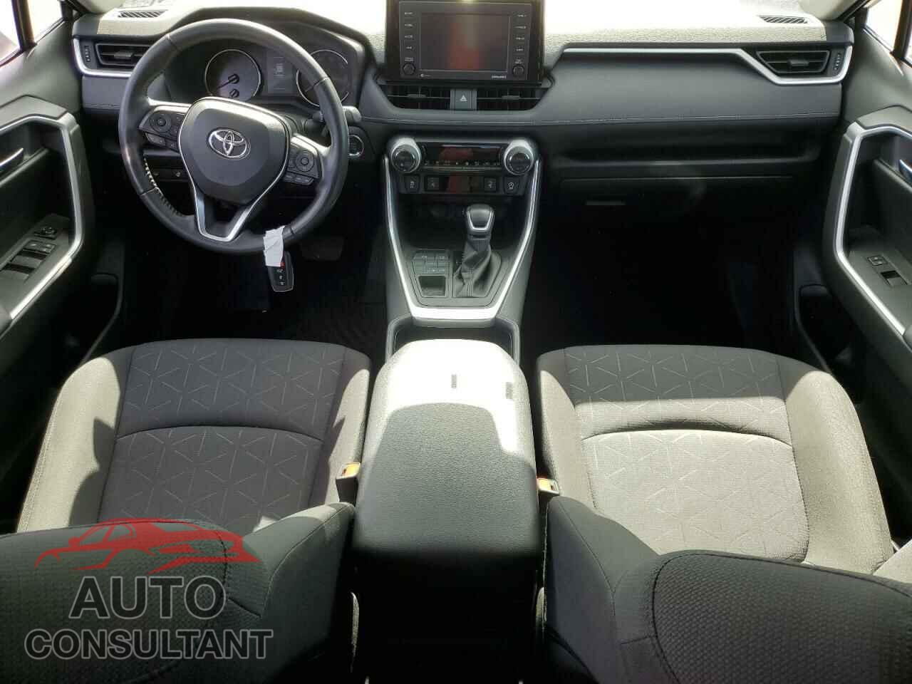 TOYOTA RAV4 2021 - JTMP1RFV8MD076227