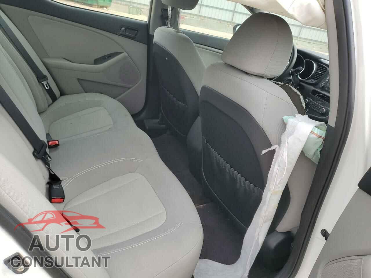 KIA OPTIMA 2011 - KNAGM4A75B5120689