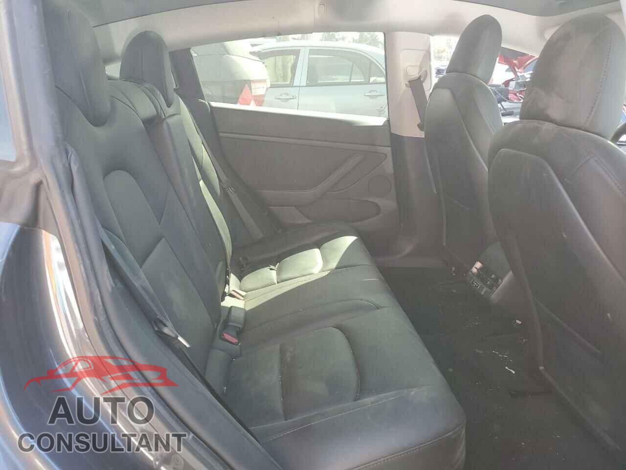 TESLA MODEL 3 2021 - 5YJ3E1EA9MF071050