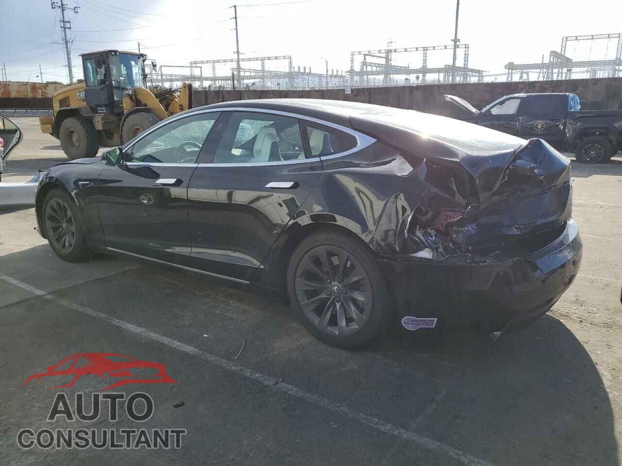 TESLA MODEL S 2018 - 5YJSA1E23JF286600