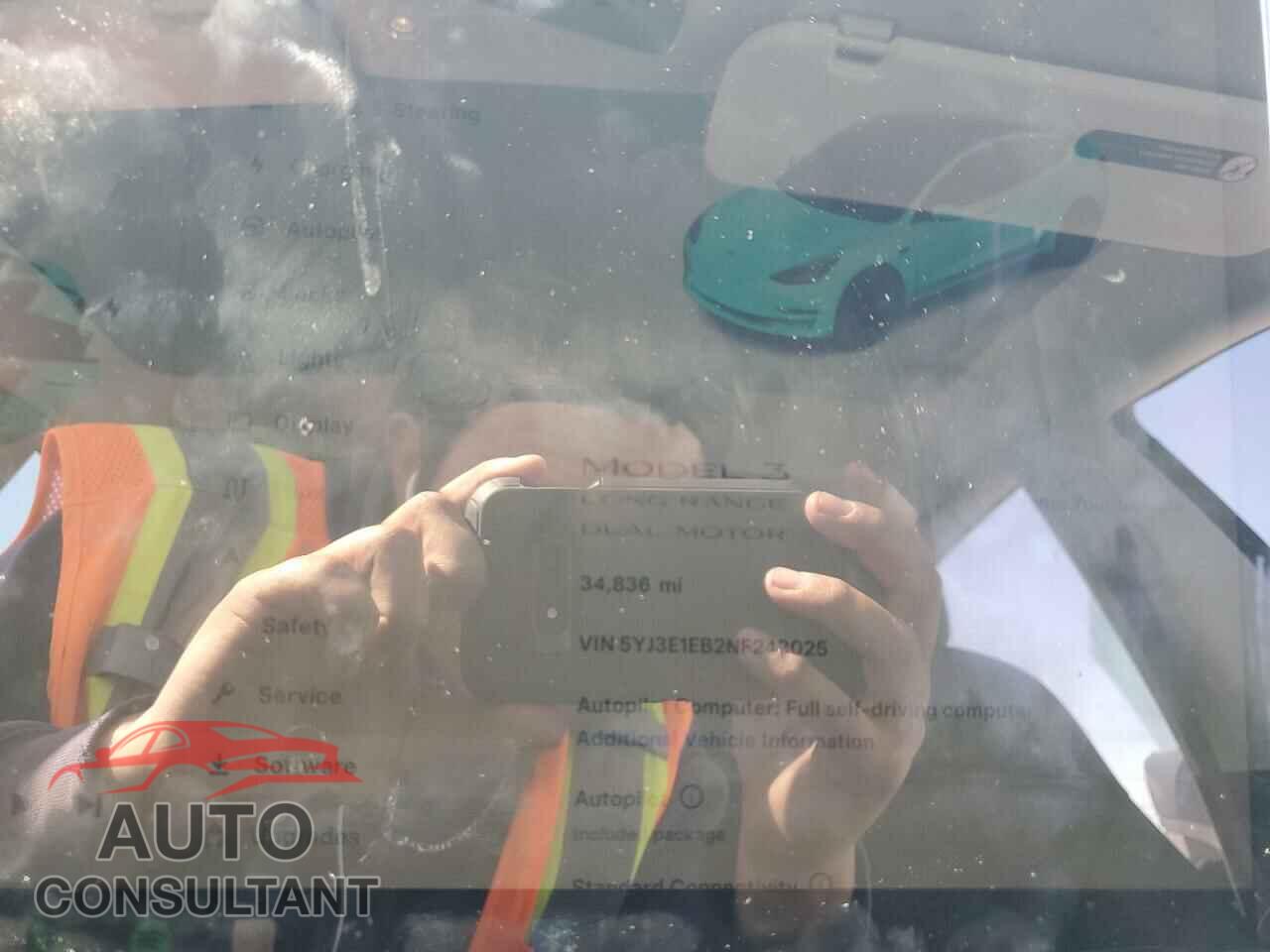 TESLA MODEL 3 2022 - 5YJ3E1EB2NF243025