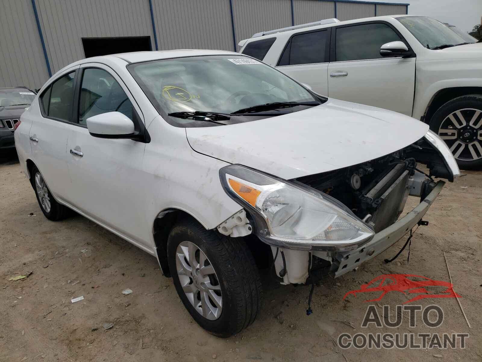 NISSAN VERSA 2017 - 3N1CN7AP5HL808803