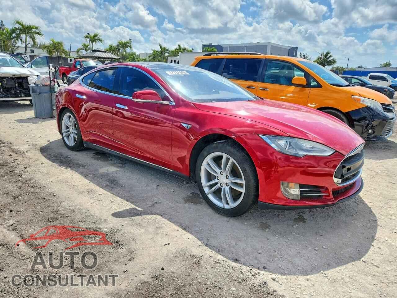 TESLA MODEL S 2013 - 5YJSA1CP9DFP11417