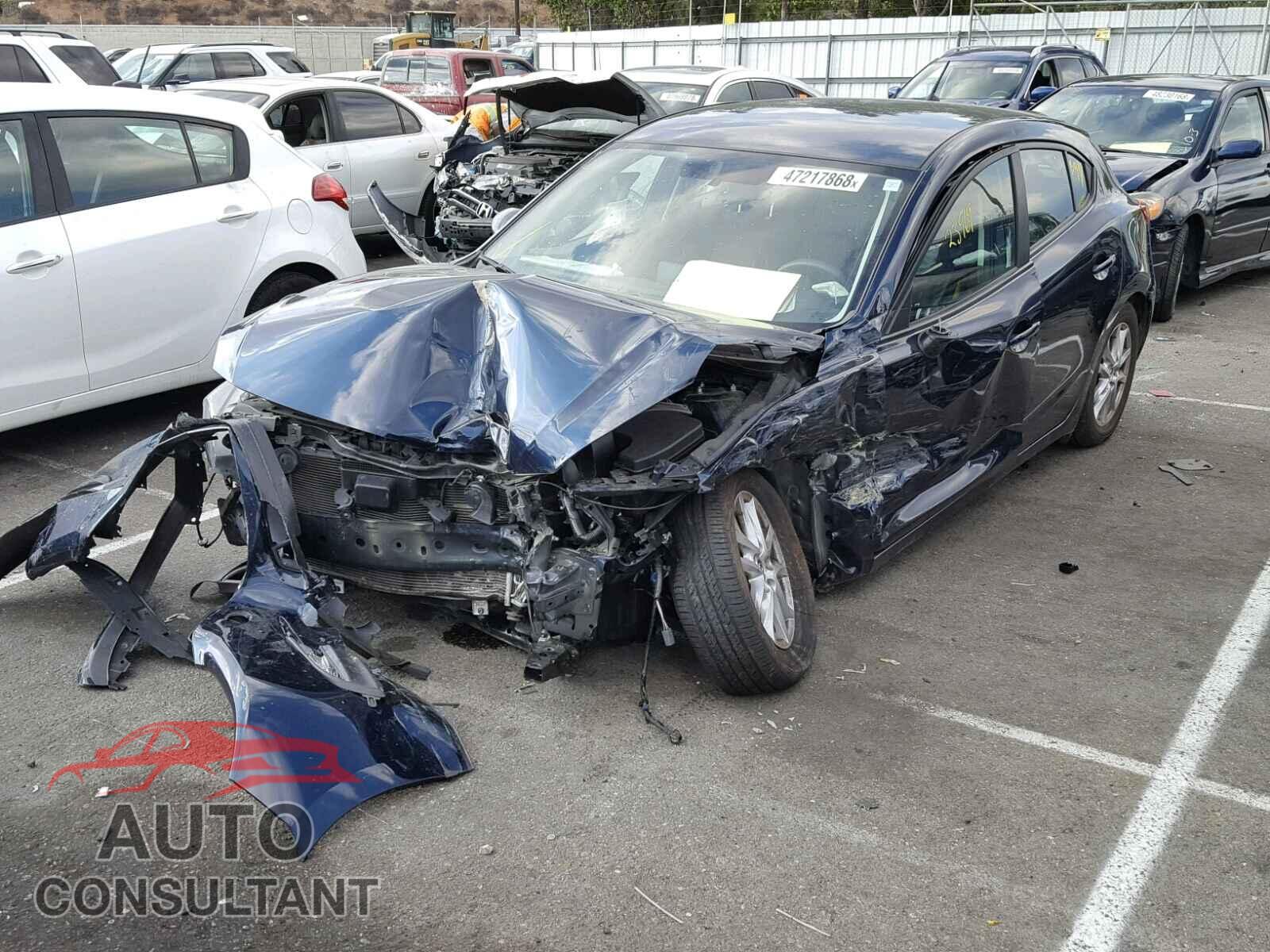 MAZDA 3 2017 - 3MZBN1K70HM120137