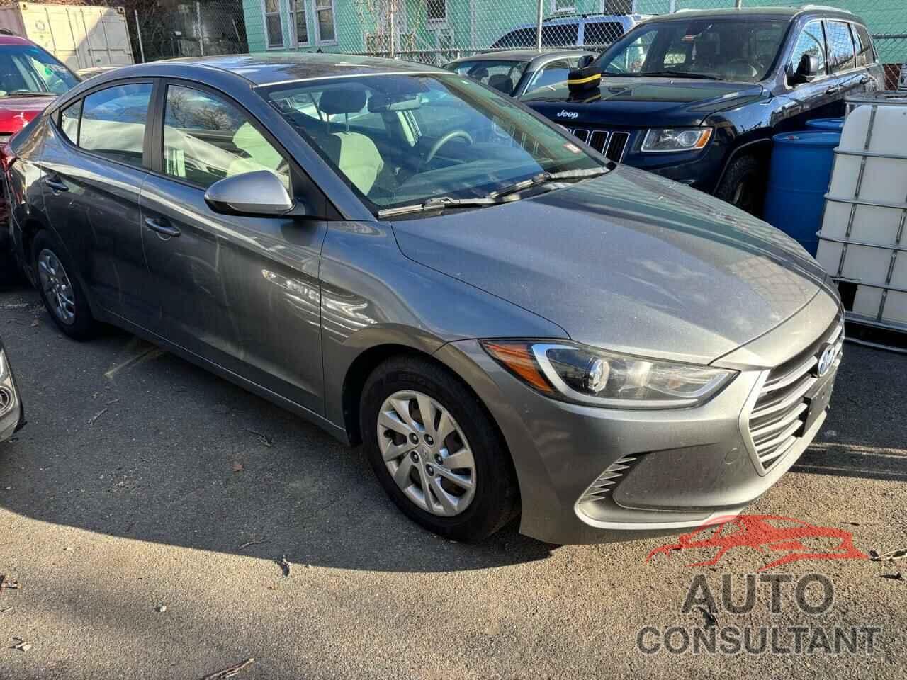 HYUNDAI ELANTRA 2018 - KMHD74LF7JU599120