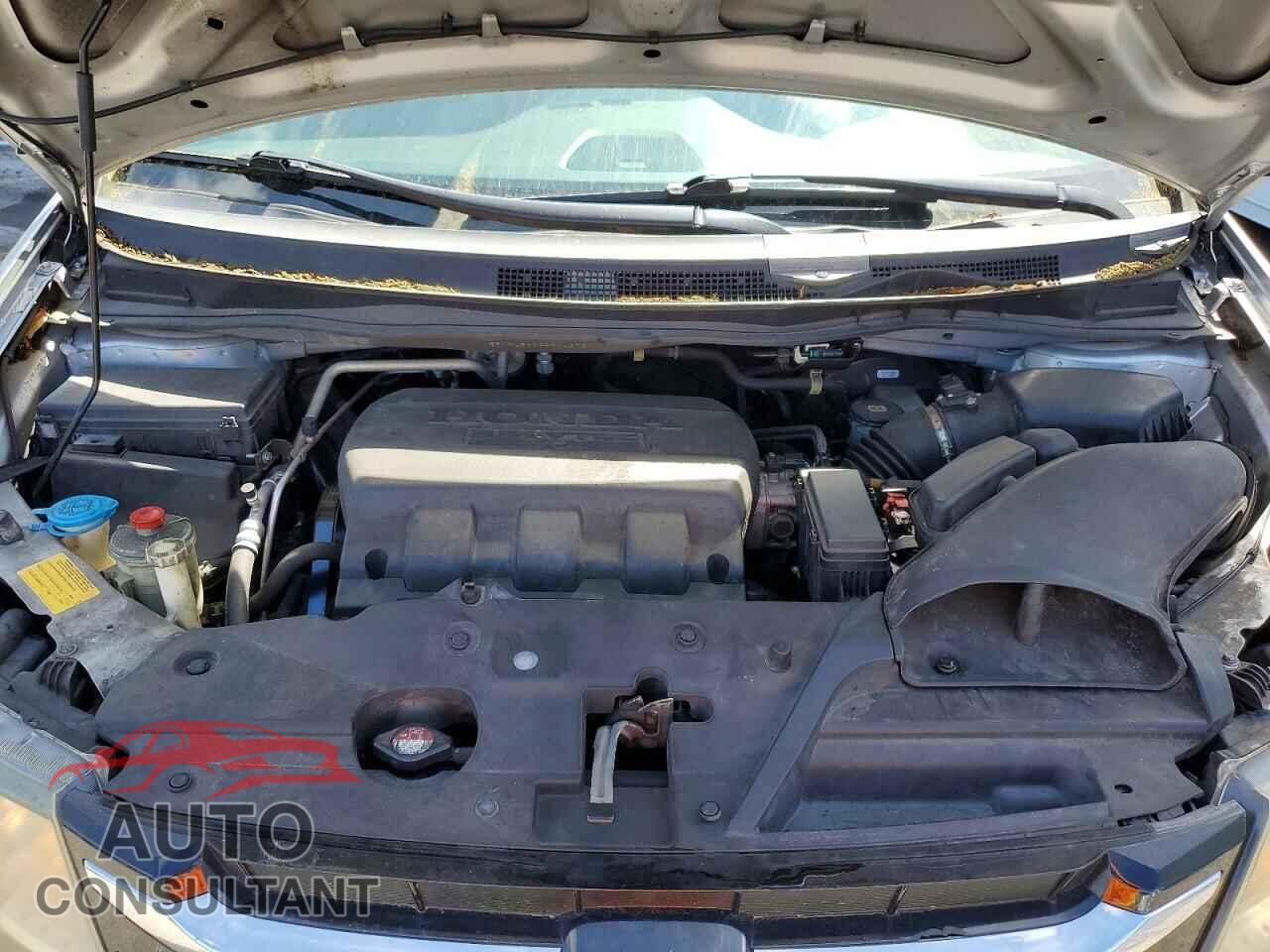 HONDA ODYSSEY 2015 - 5FNRL5H26FB043737