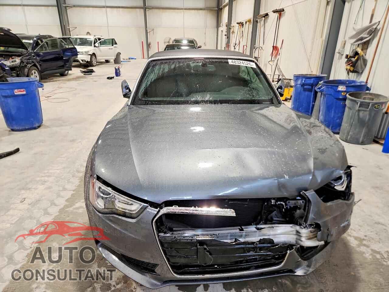 AUDI A5 2013 - WAUVFAFH1DN000652