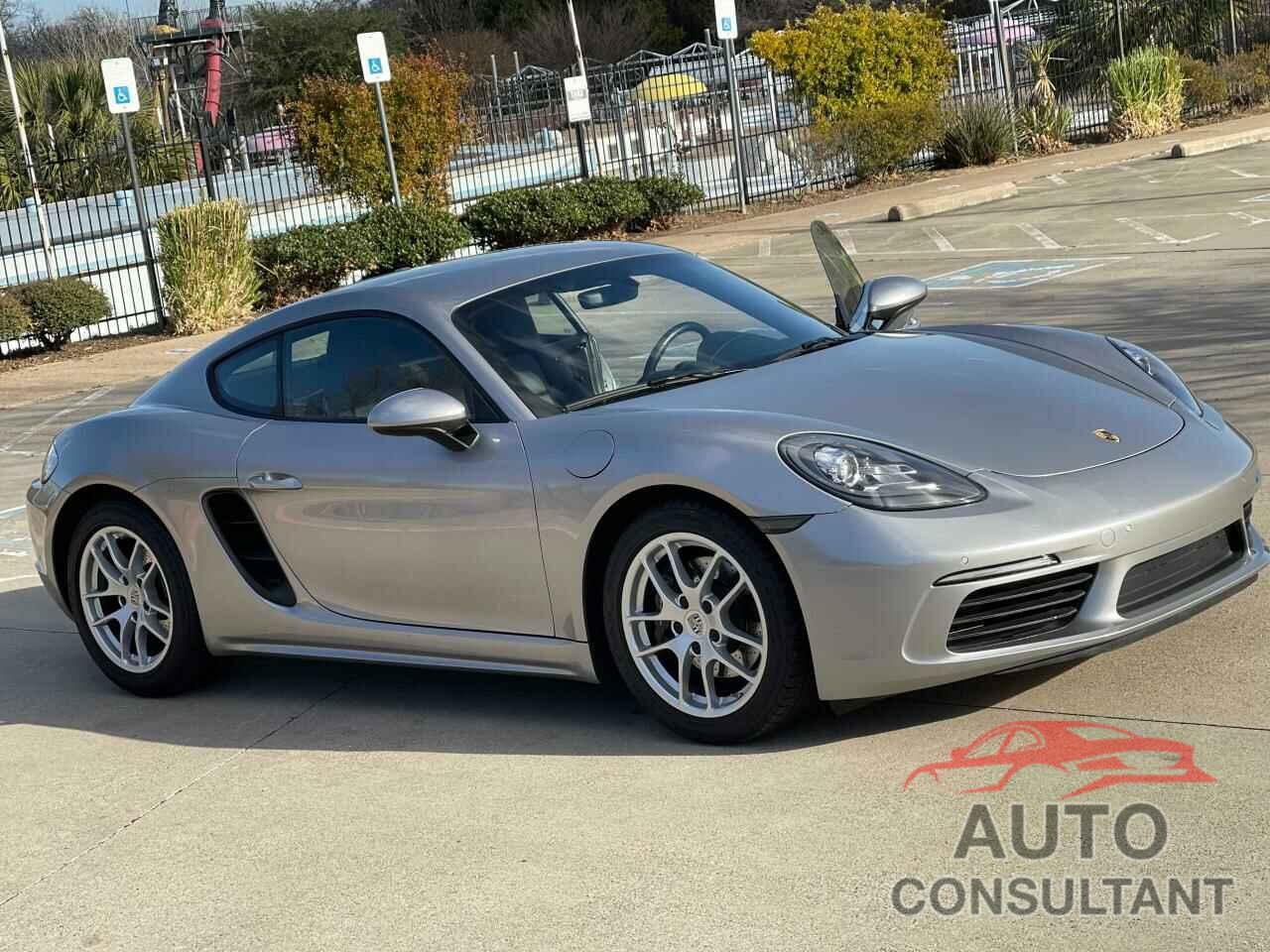 PORSCHE CAYMAN 2018 - WP0AA2A82JK260276