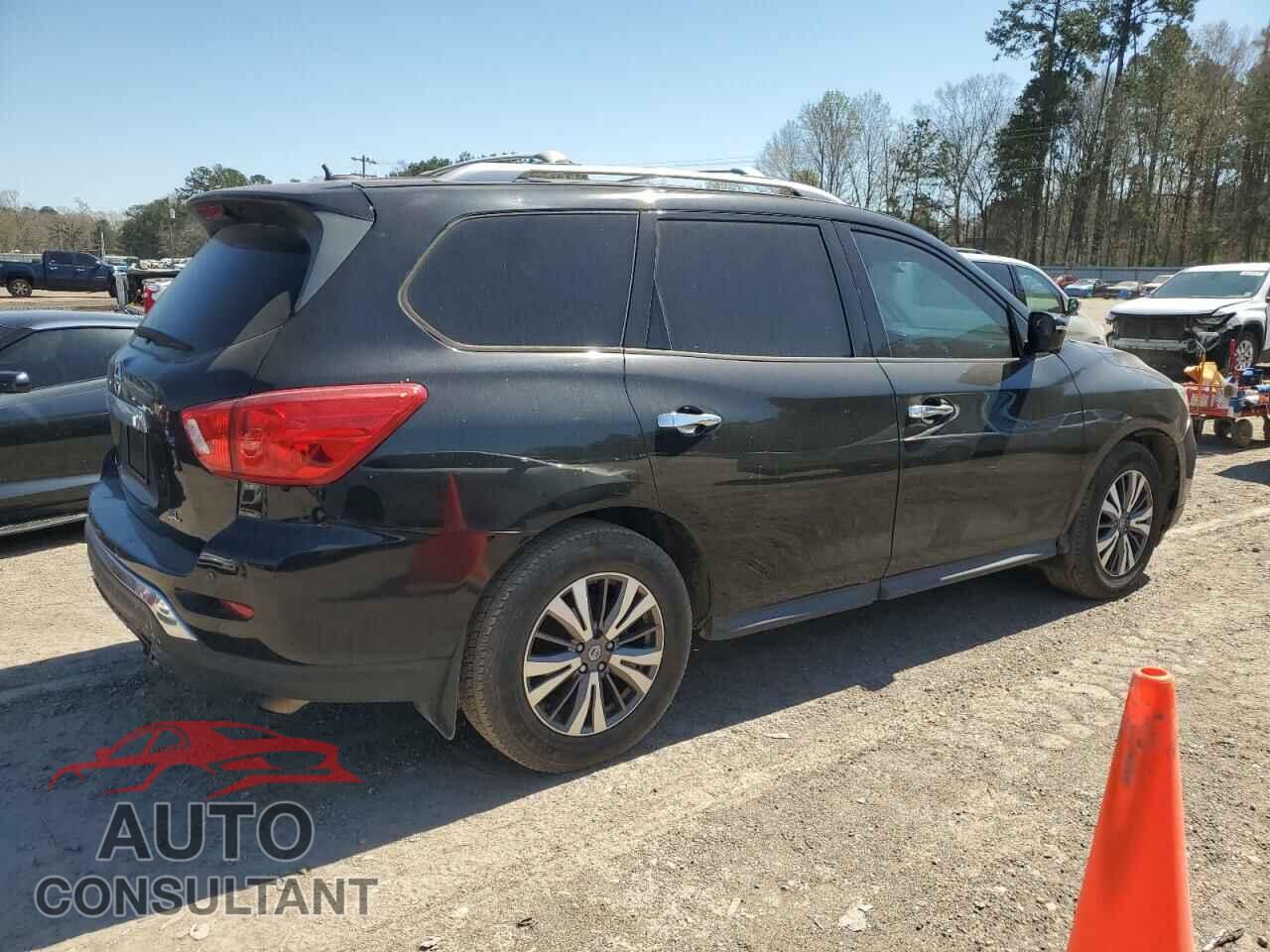 NISSAN PATHFINDER 2017 - 5N1DR2MN4HC657446