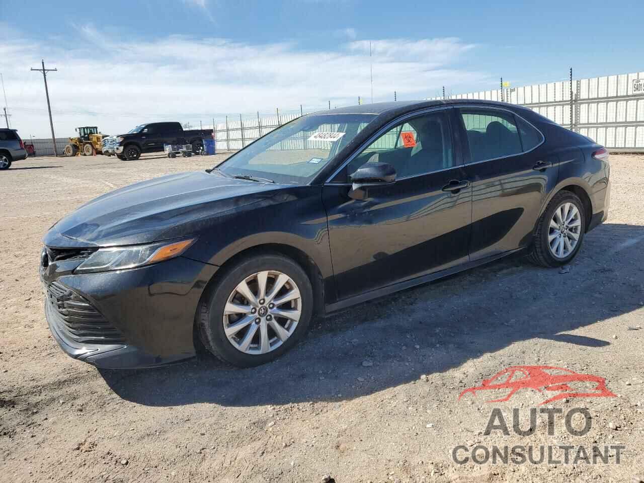 TOYOTA CAMRY 2018 - 4T1B11HK5JU086218