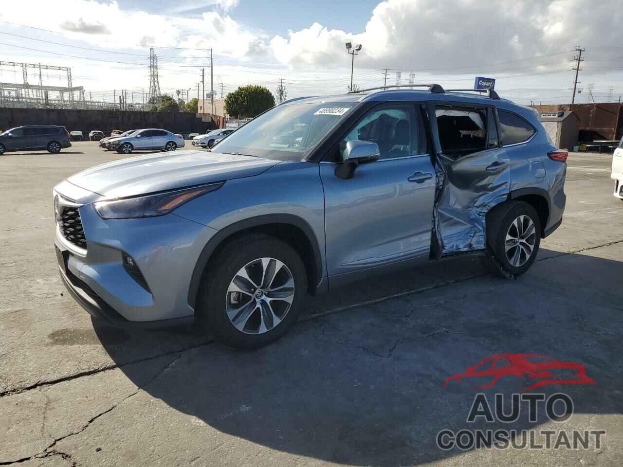 TOYOTA HIGHLANDER 2022 - 5TDHARAH2NS016326