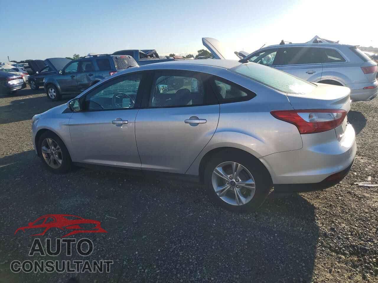 FORD FOCUS 2013 - 1FADP3F25DL374573