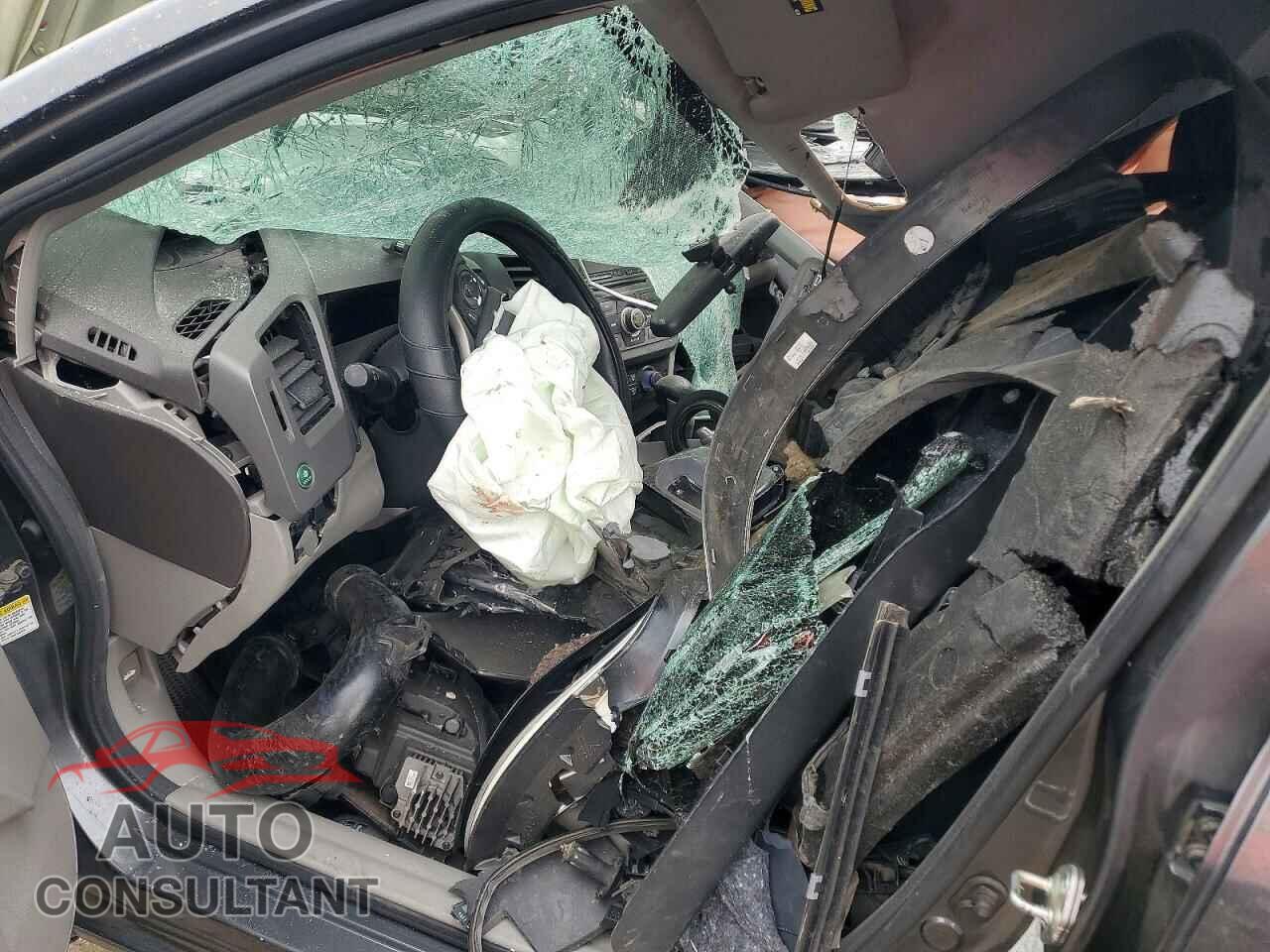 HONDA CIVIC 2012 - 2HGFB2F54CH561872