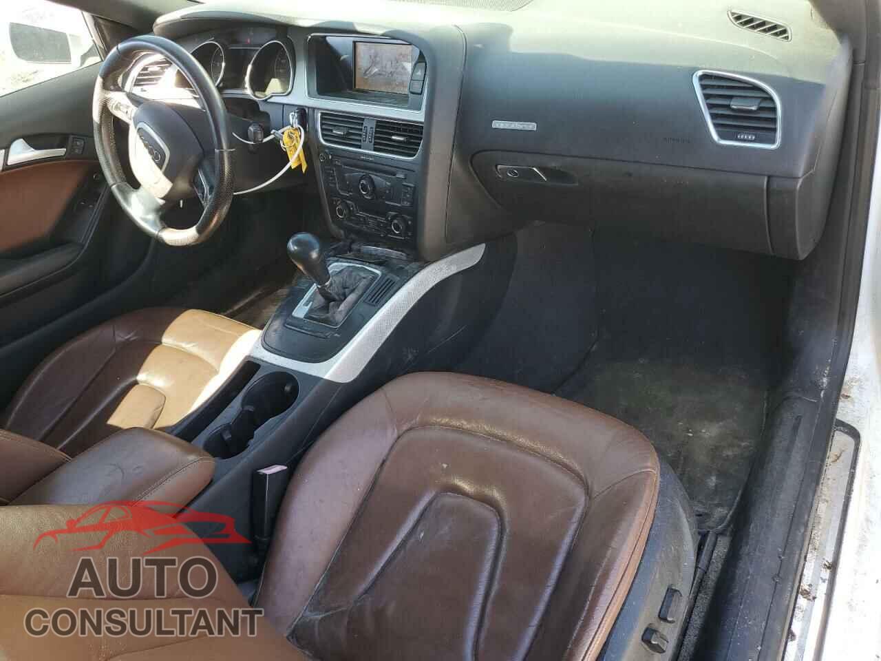 AUDI A5 2010 - WAULFAFR1AA040796