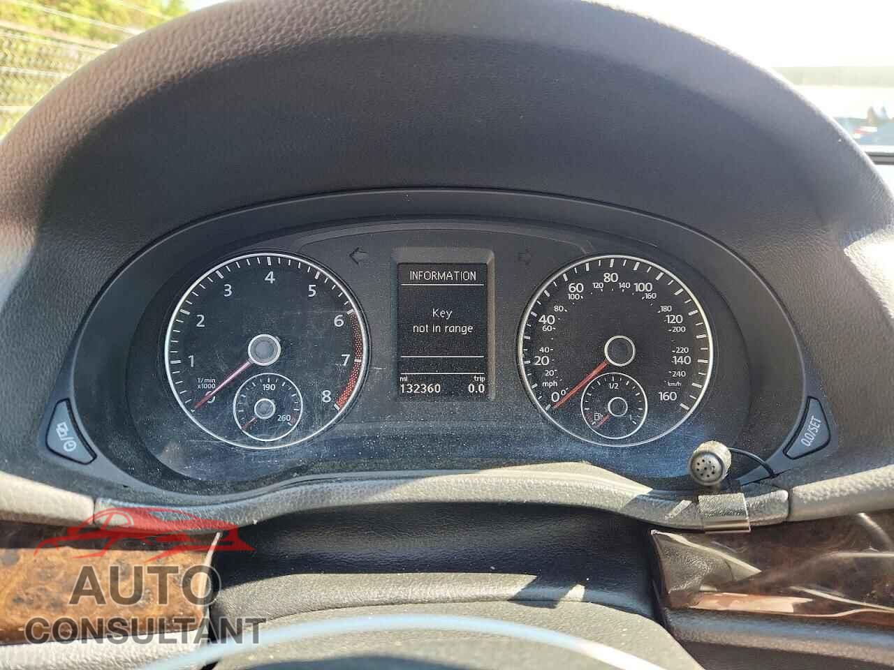 VOLKSWAGEN PASSAT 2014 - 1VWCM7A3XEC037157