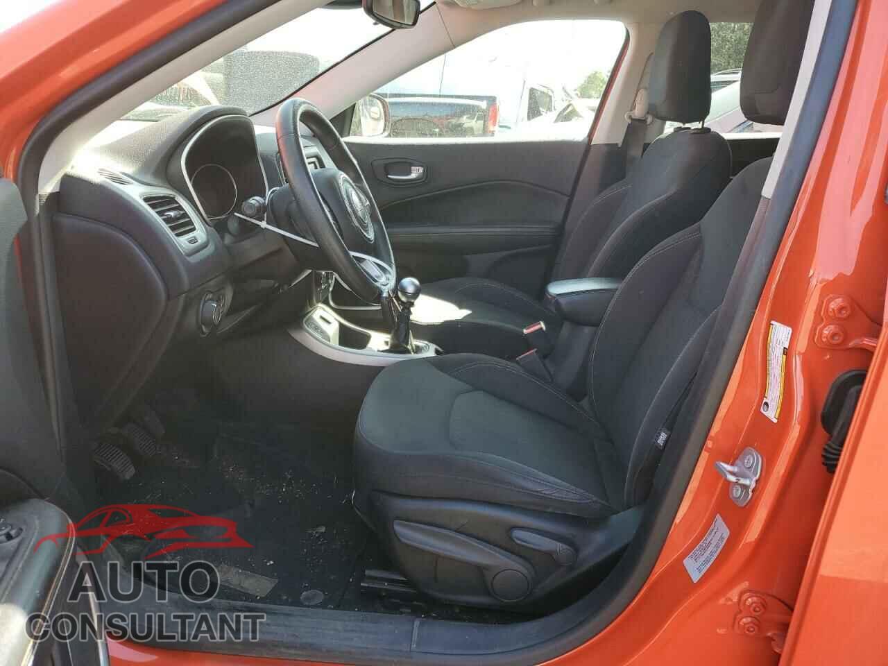 JEEP COMPASS 2017 - 3C4NJCAB4HT672615