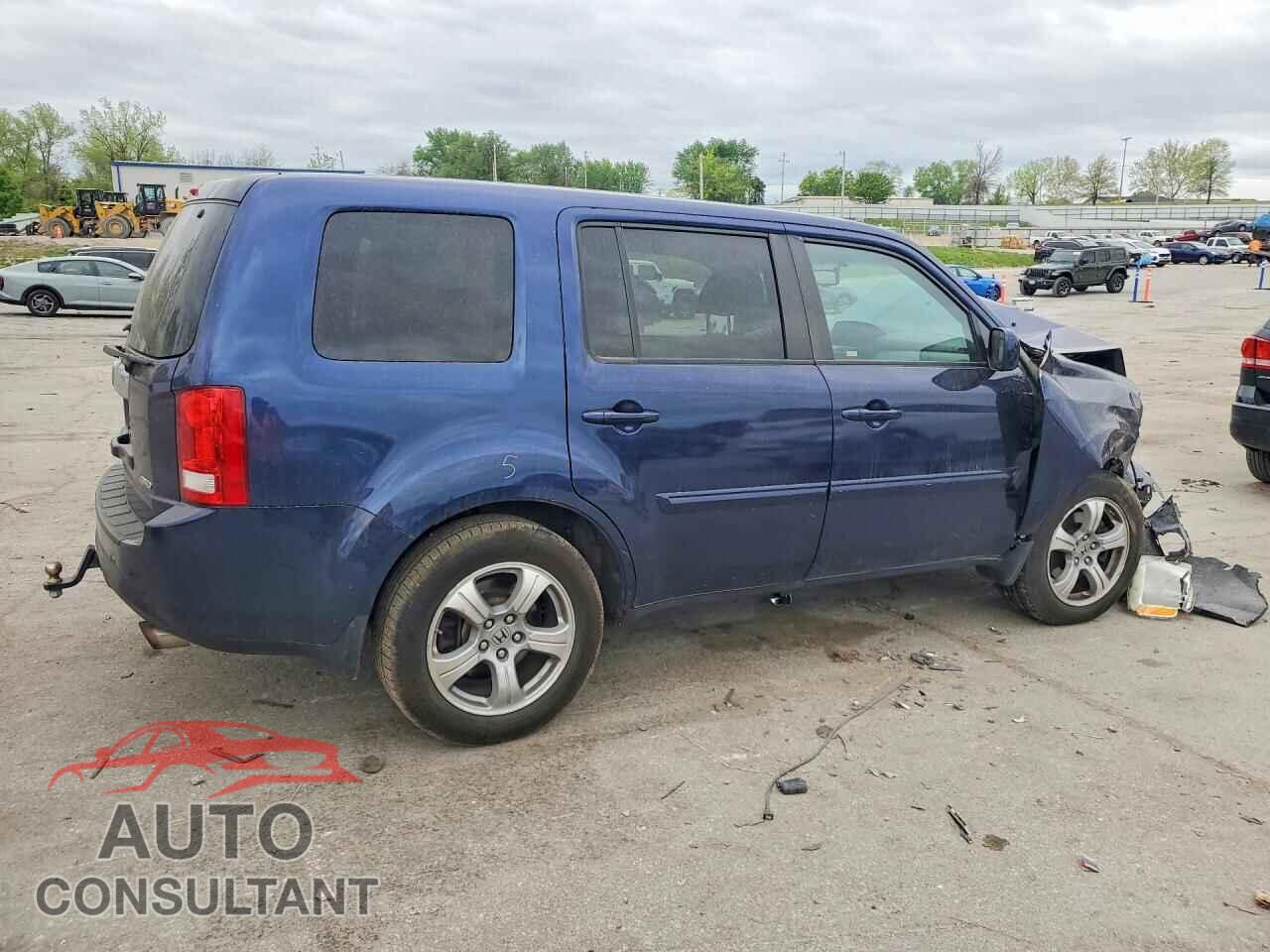 HONDA PILOT 2015 - 5FNYF4H55FB040156