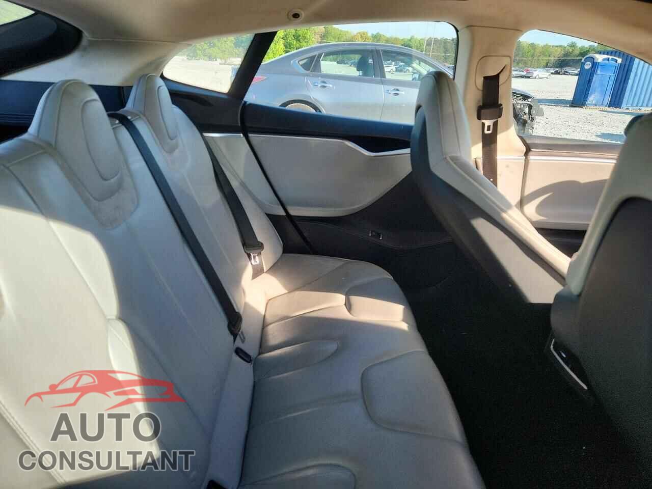 TESLA MODEL S 2013 - 5YJSA1CP0DFP24198