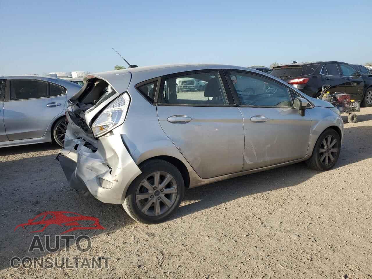 FORD FIESTA 2011 - 3FADP4EJXBM137345