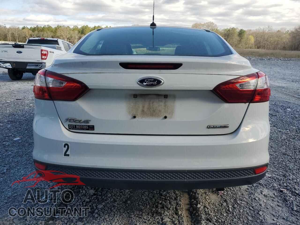 FORD FOCUS 2012 - 1FAHP3E27CL423984