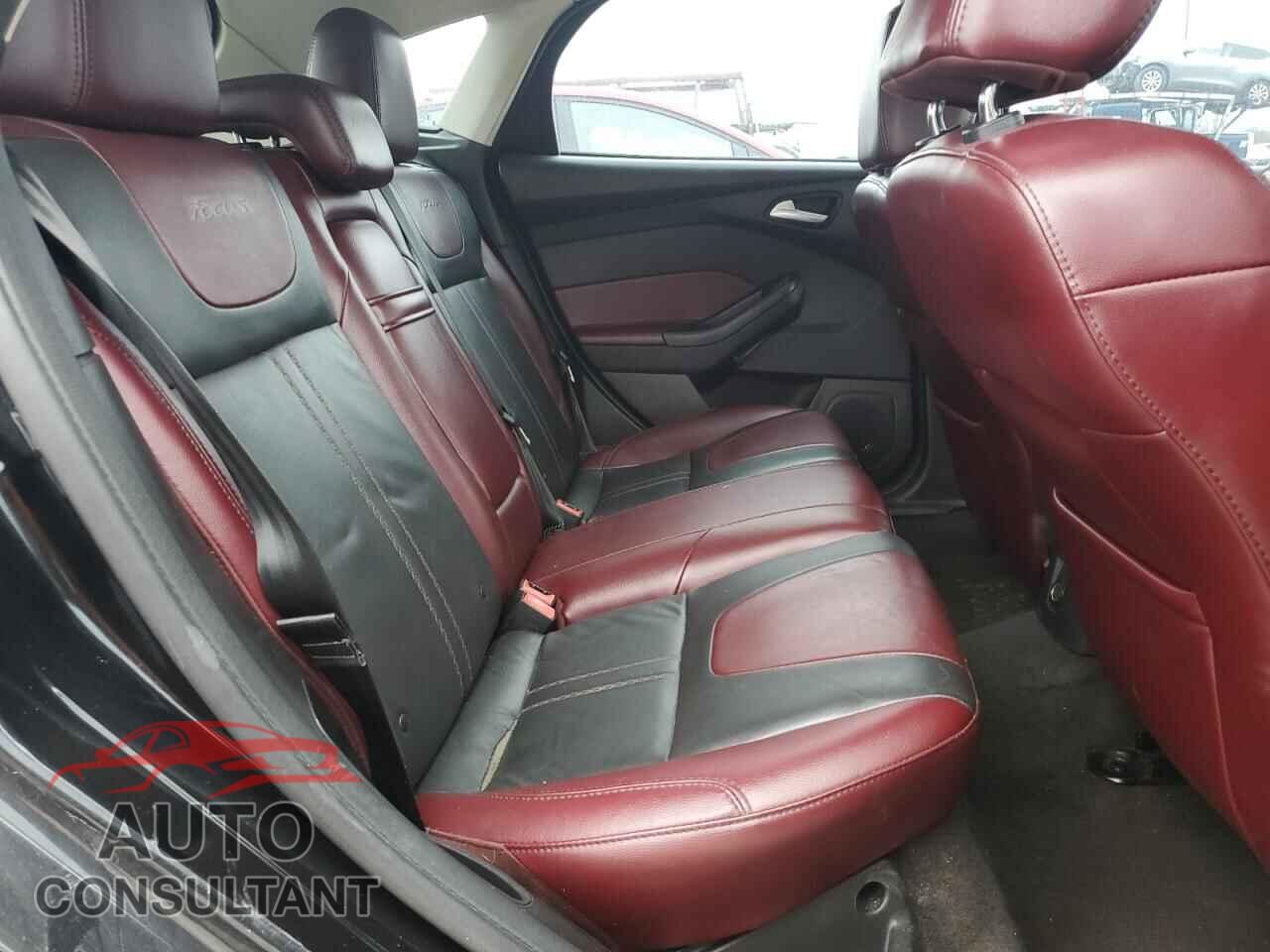 FORD FOCUS 2014 - 1FADP3N22EL141740