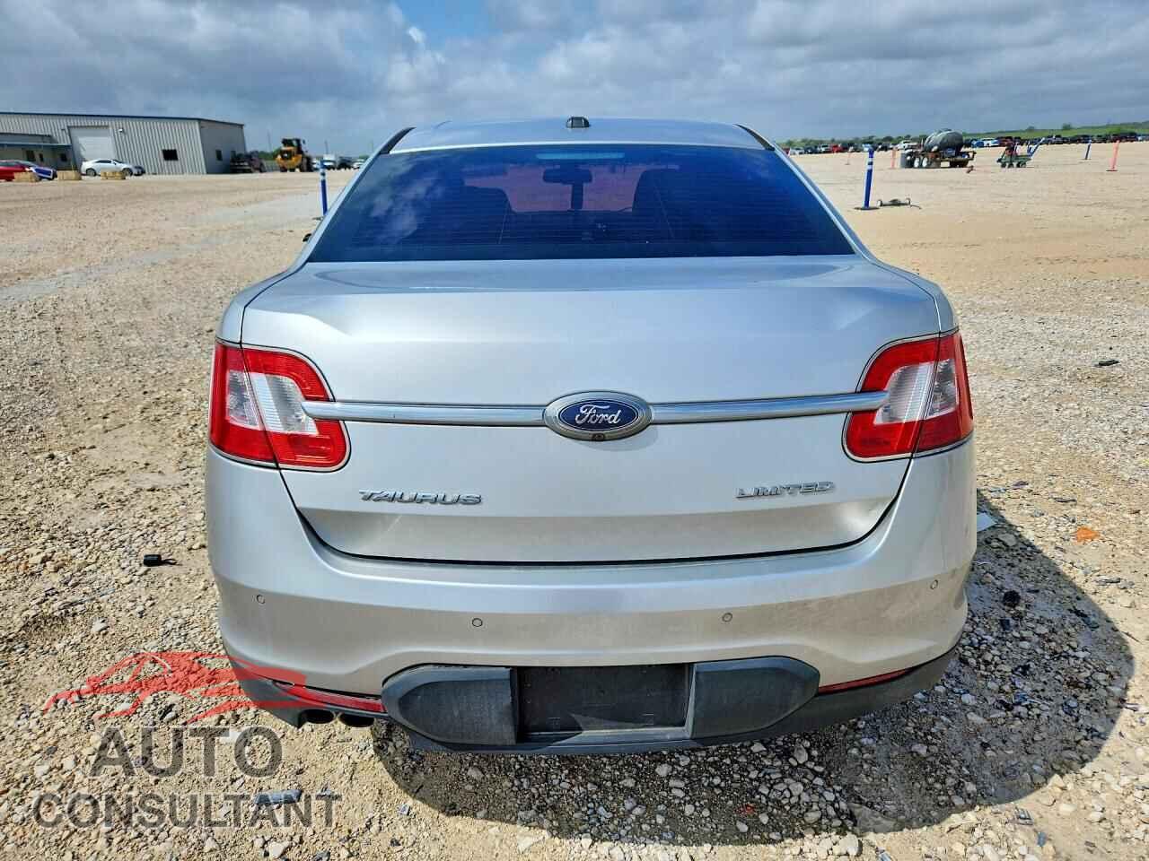 FORD TAURUS 2012 - 1FAHP2FW2CG102195