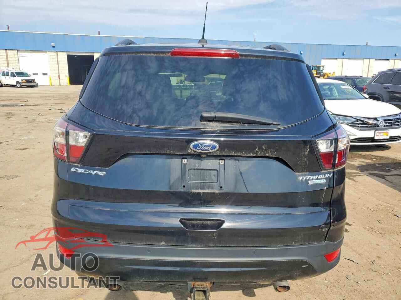 FORD ESCAPE 2017 - 1FMCU0J99HUC73193