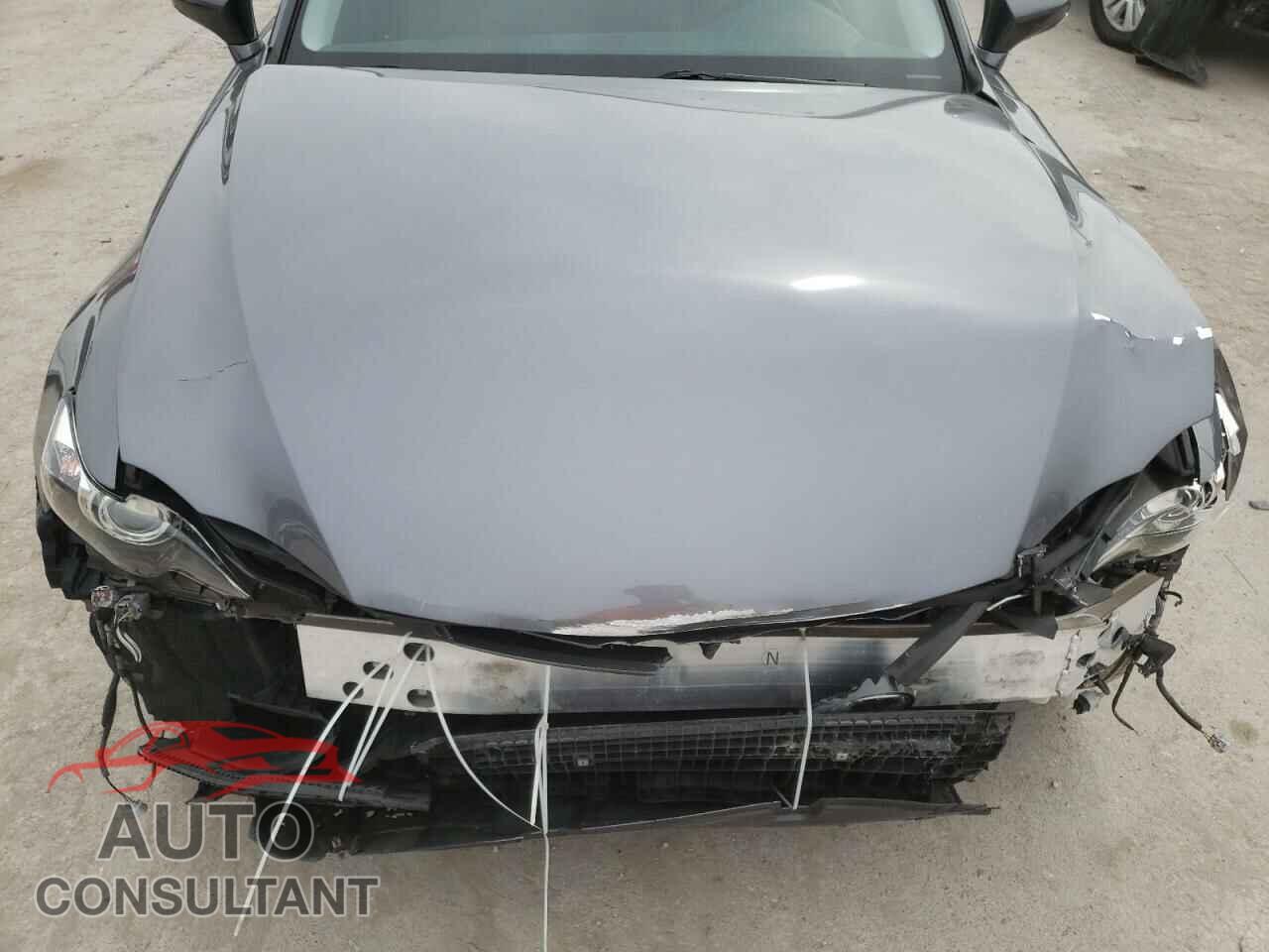 LEXUS IS 2016 - JTHBA1D26G5018411